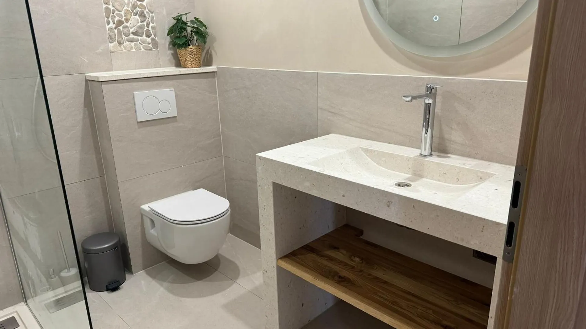 Brisa Wellness Apartments - Clothing Optional, Dfk, Fkk In May, June, September Labin