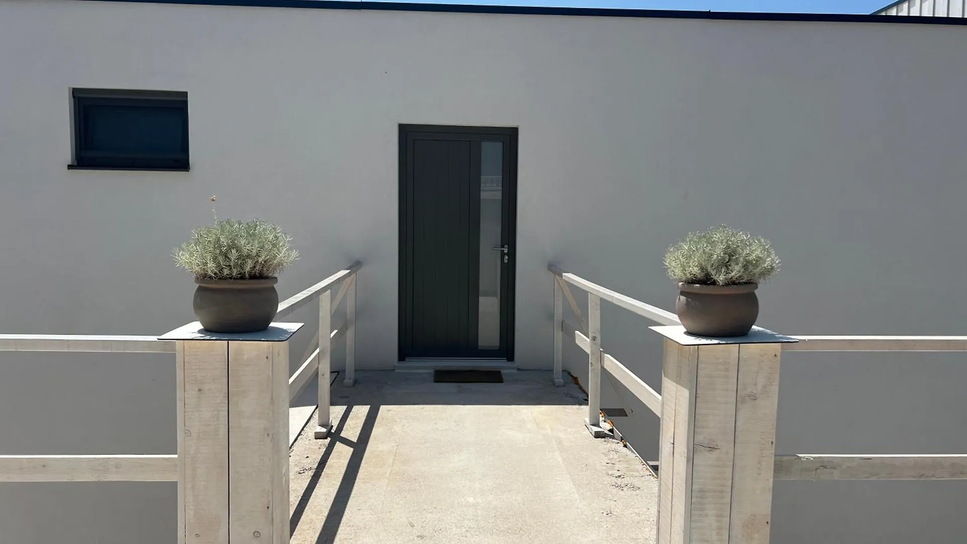 Brisa Wellness Apartments - Clothing Optional, Dfk, Fkk In May, June, September Labin