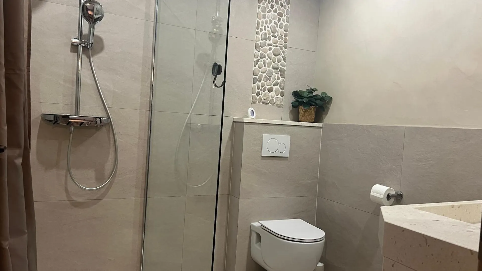 Brisa Wellness Apartments - Clothing Optional, Dfk, Fkk In May, June, September Labin  0*, Labin (Istria) Croatia