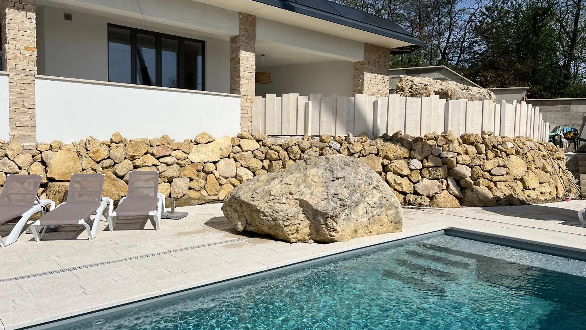 Brisa Wellness Apartments - Clothing Optional, Dfk, Fkk In May, June, September Labin